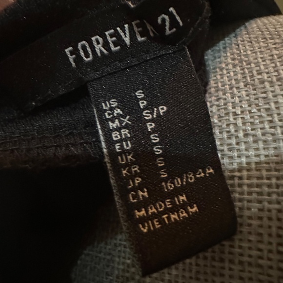 Forever21 New York 1992 Baseball Style Top - Picture 3 of 5